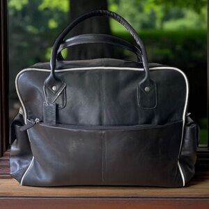 LATICO Large Black Leather Weekend Bag
